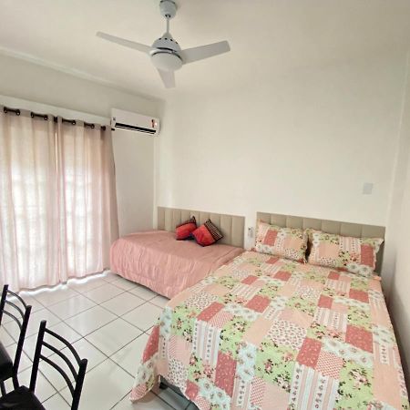 Apto Santos Gonzaga 50Mtrs Praia Ngoại thất bức ảnh